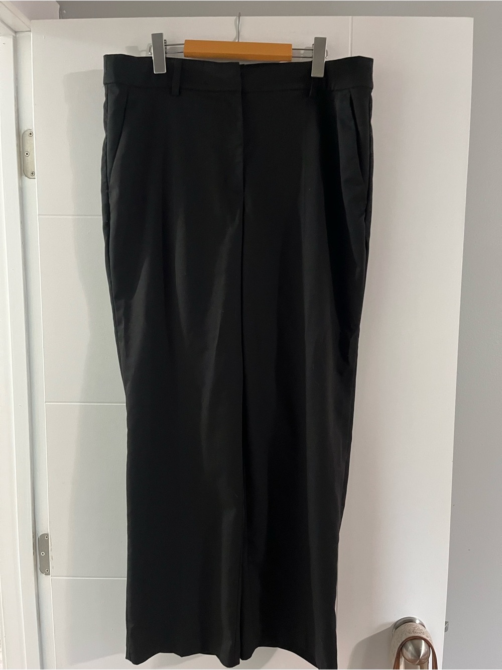 H&M Women’s Black Dress Pants - Straight Tailored Fit